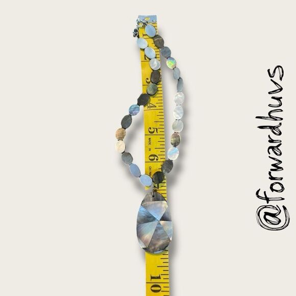 Hand Crafted Mother of Pearl Necklace – 14” Oval Beads with Mosaic Pendant - Picture 5 of 6